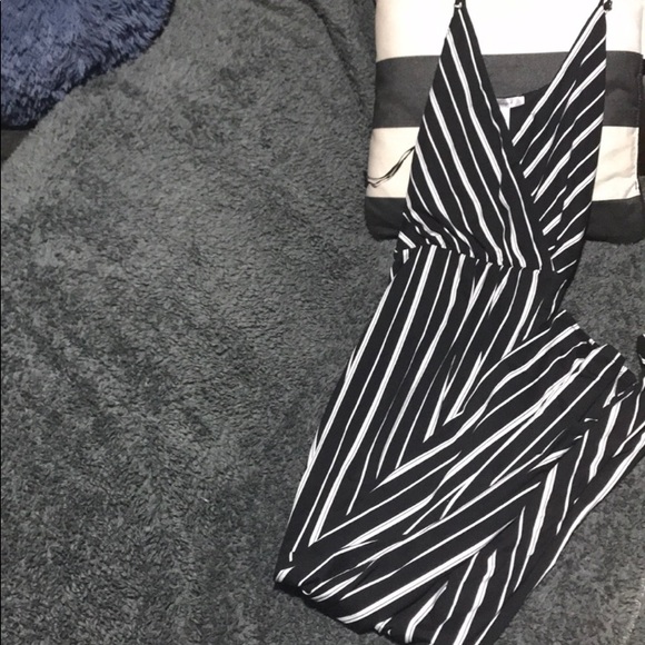 SUMMER DRESS 🌞 Dynamite/Garage - ReVamped - Picture 1 of 5